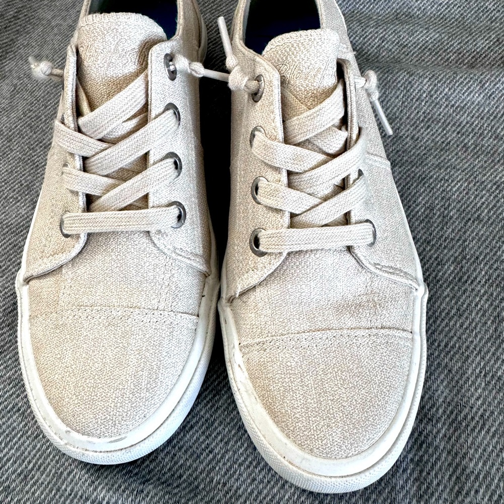 Women’s Blowfish sneaker size 8.5